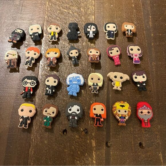 26 Piece Assorted‎ Harry Potter Crocs Charms - Picture 1 of 4